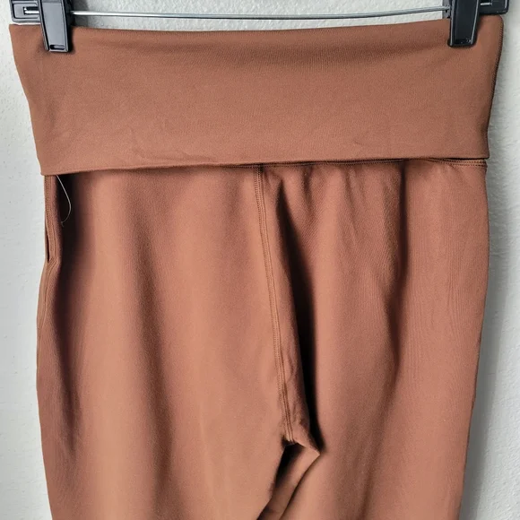 Aerie OFFLINE NEW The Hugger High Rise Foldover Jogger Size Small Color Brown - Picture 5 of 7